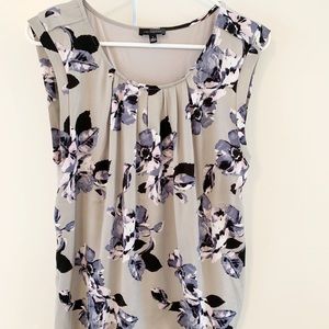 The Limited Keyhole Sleeveless Floral Blouse